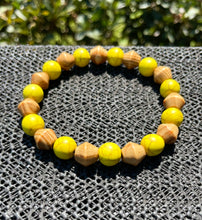 Load image into Gallery viewer, Men&#39;s Yellow Howlite &amp; Wood Bracelet
