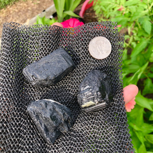 (1) Med/LG Black Tourmaline Rough Stone